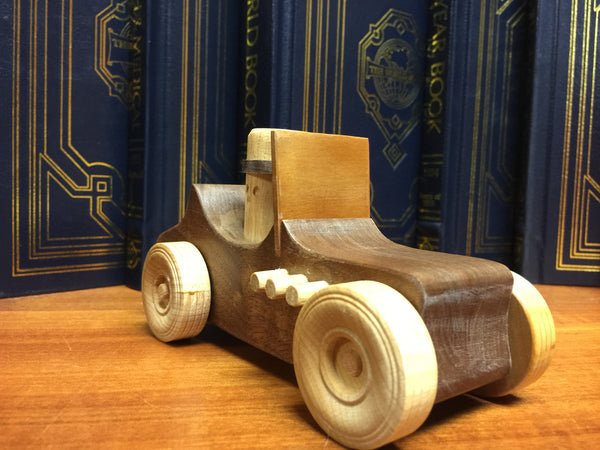 Wooden Toy Hotrod Toy Car // "Alessandro il Guidatore" // la macchina truccata //