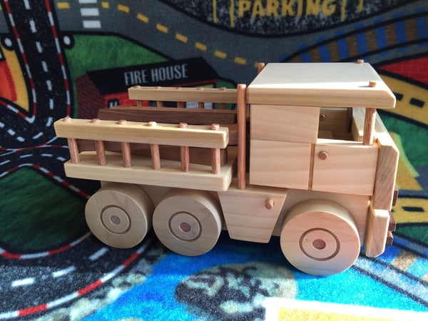 Wooden Toy Truck // La Flotta Enormi // il camion tedesco // Giant German Truck