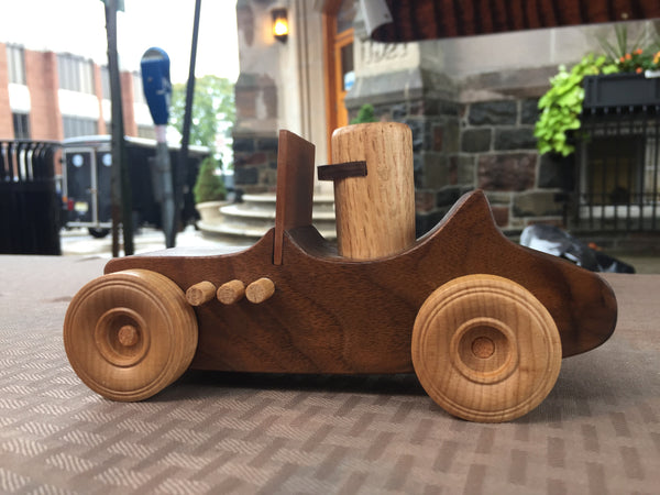 Wooden Toy Hotrod Toy Car // "Alessandro il Guidatore" // la macchina truccata //