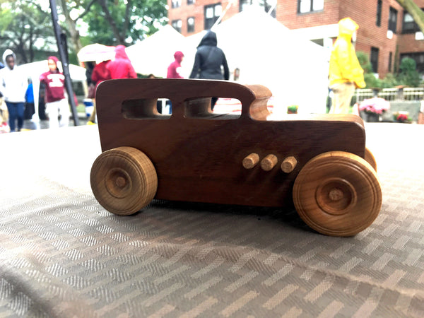 Wooden Toy Hotrod Toy Car // Hotrod 'Mafioso' // la macchina truccata
