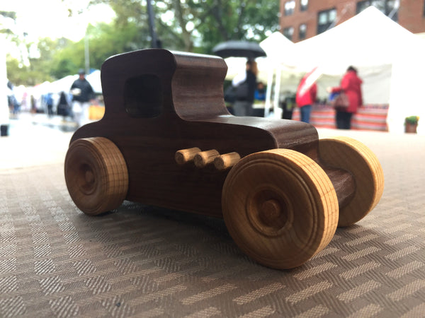 Wooden Toy Hotrod Toy Car // Hotrod 'Luigi' // la macchina truccata