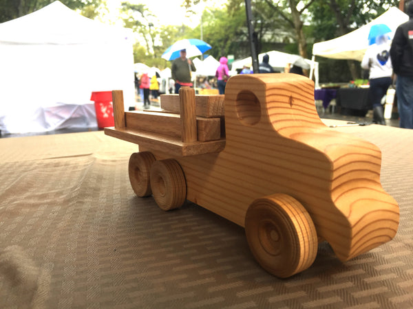 Wooden Toy Truck // Platform Truck // il camion piattaforma