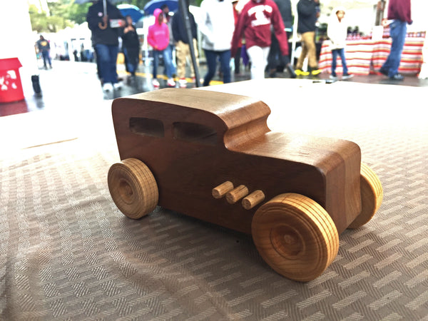 Wooden Toy Hotrod Toy Car // Hotrod 'Mafioso' // la macchina truccata