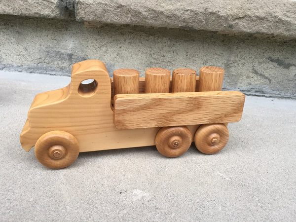 Wooden Toy Truck // Lorry // il camion